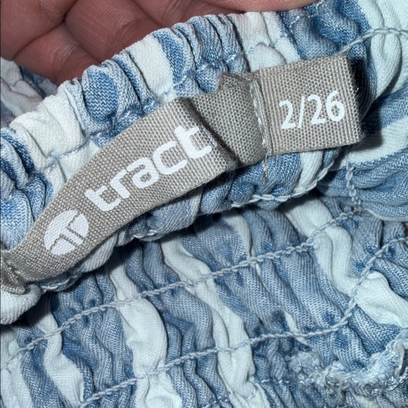 Tractr NWT 2/26 Blue and White Striped wide legged Jumpsuit - Picture 2 of 7